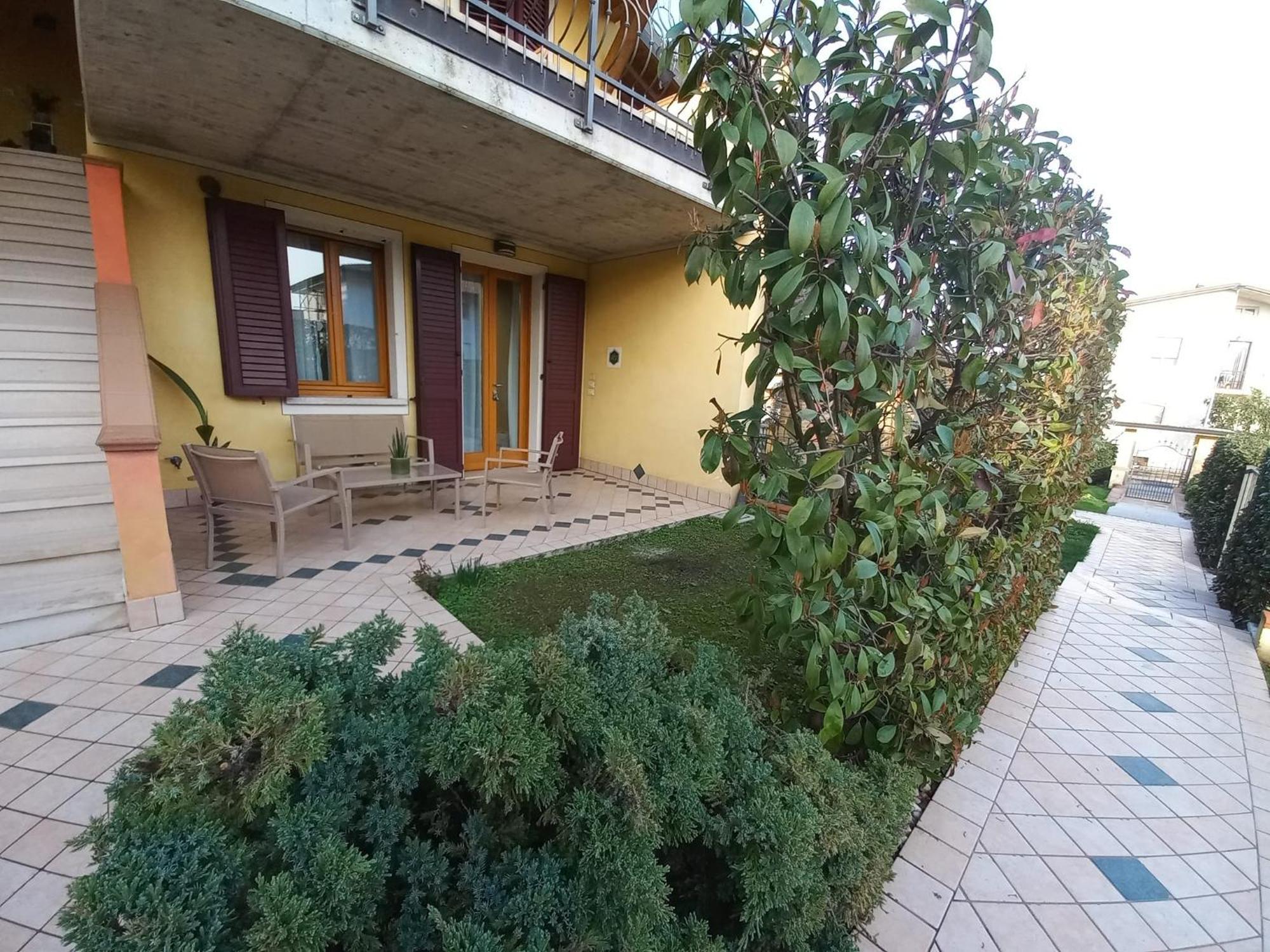 Hoya Apartment Sirmione Exterior foto
